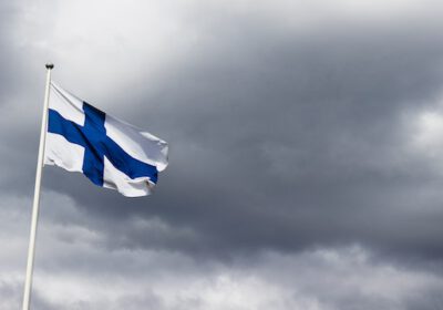 Finlandia – wprowadza pierwszą na świecie wyspę „Bez telefonów”.